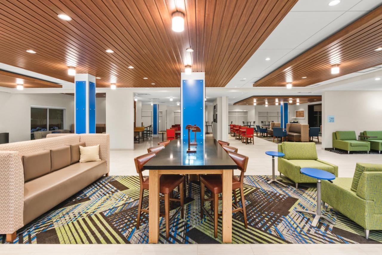 Holiday Inn Express & Suites - Suisun City By Ihg Exteriér fotografie