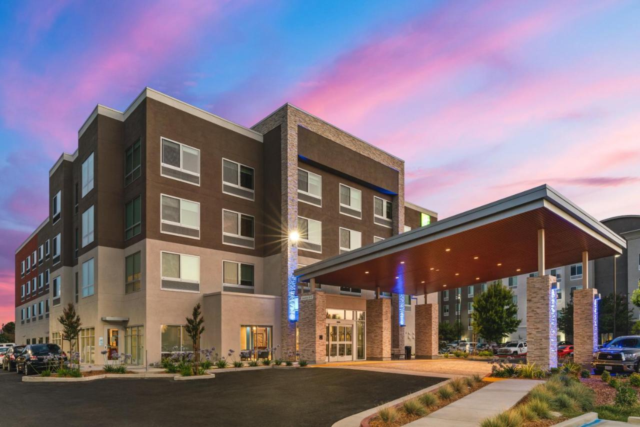 Holiday Inn Express & Suites - Suisun City By Ihg Exteriér fotografie