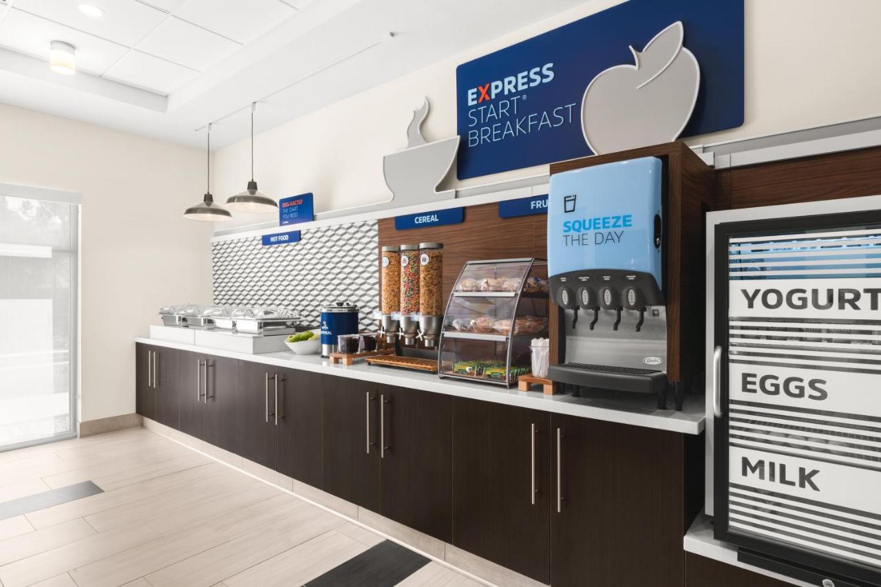 Holiday Inn Express & Suites - Suisun City By Ihg Exteriér fotografie