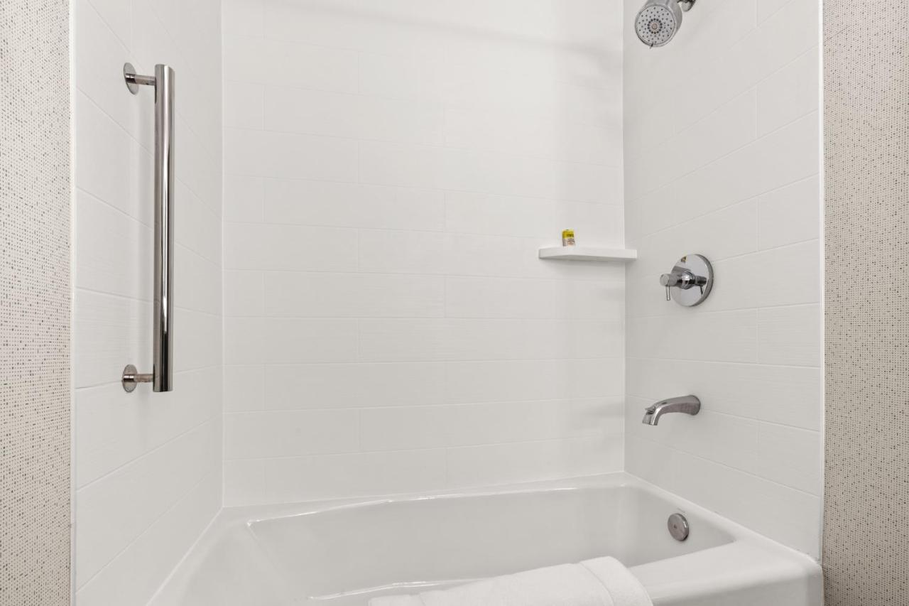 Holiday Inn Express & Suites - Suisun City By Ihg Exteriér fotografie