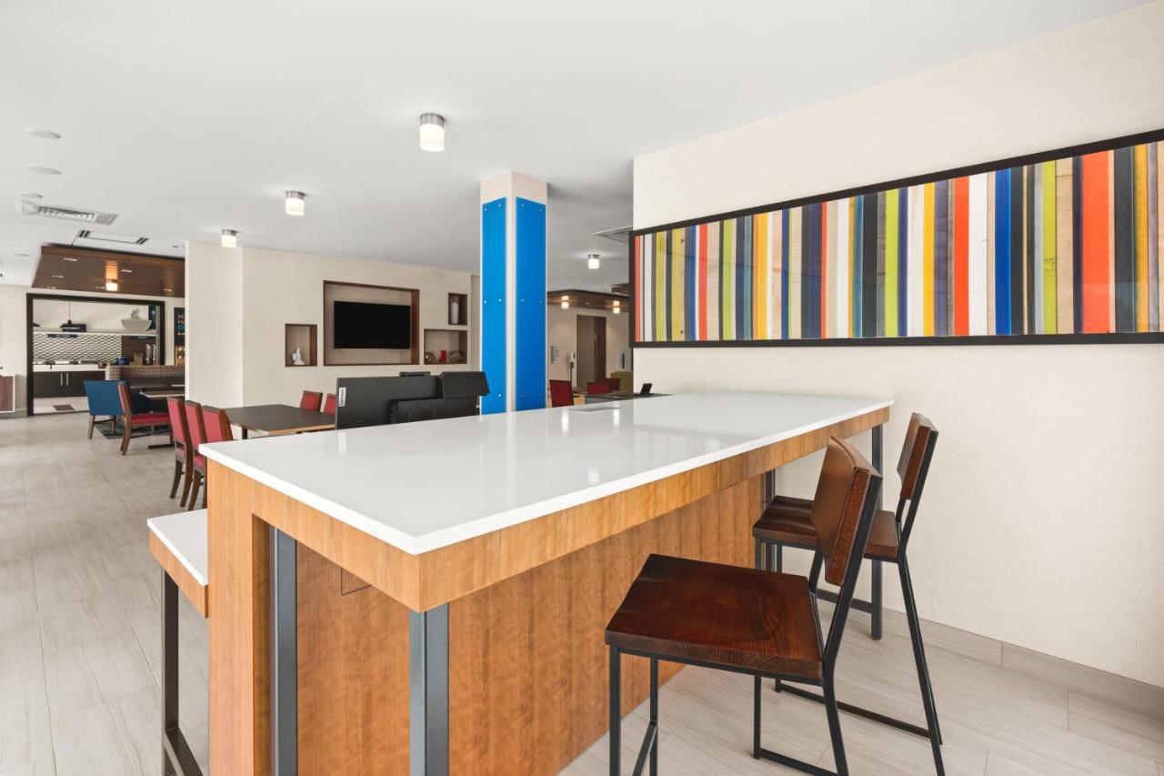Holiday Inn Express & Suites - Suisun City By Ihg Exteriér fotografie