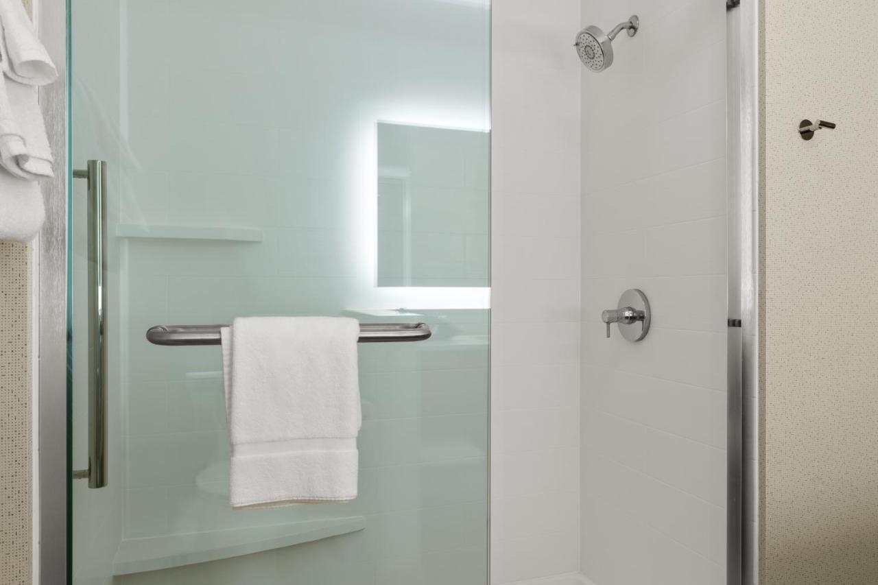 Holiday Inn Express & Suites - Suisun City By Ihg Exteriér fotografie